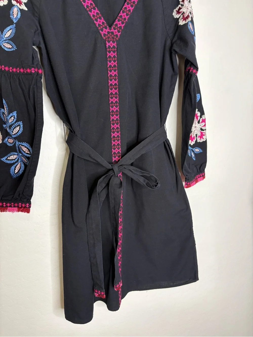 Tory Burch Theresa Embroidered Dress Black Pink Floral Tie Waist Size 6 Bohemian